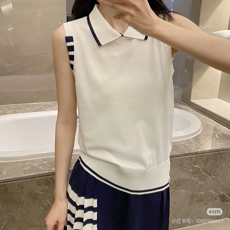 Thom Browne Thom Browne size40 Four stripe sleeveless polo vest Size S / US 4 / IT 40 - 7 Thumbnail