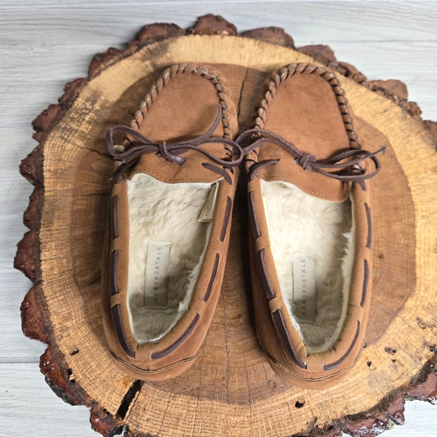 Vintage Aéropostale moccasins women’s Size 8 Faux Fur Lined Never Worn Tan Slippers Size ONE SIZE - 5 Thumbnail