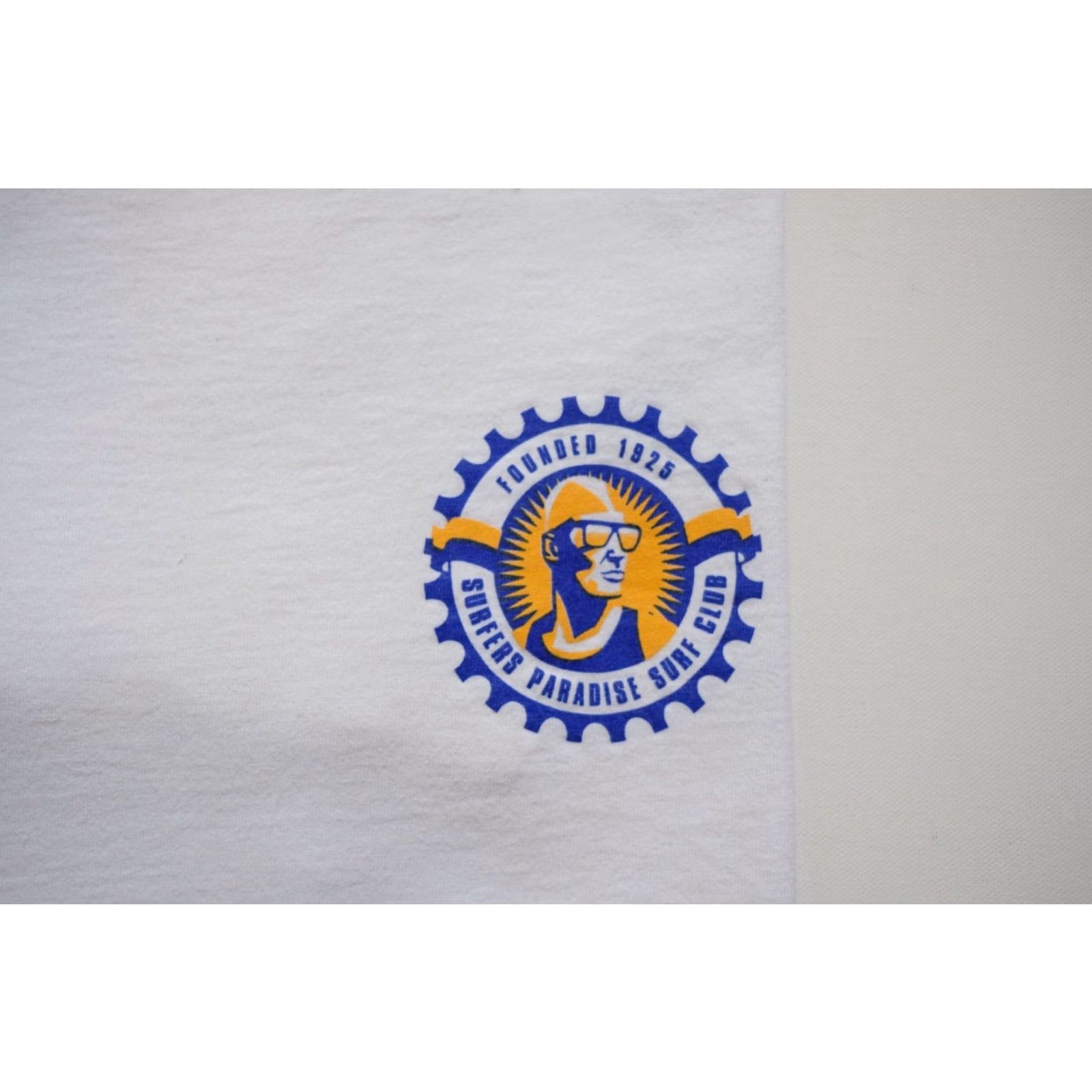 Vintage VINTAGE 80s 90s SURF CLUB SPORT JAPAN USA AUSTRALIA WHITE GRAPHIC RINGER T SHIRT MD M SHIRT Mens Size US M / EU 48-50 / 2 - 4 Thumbnail