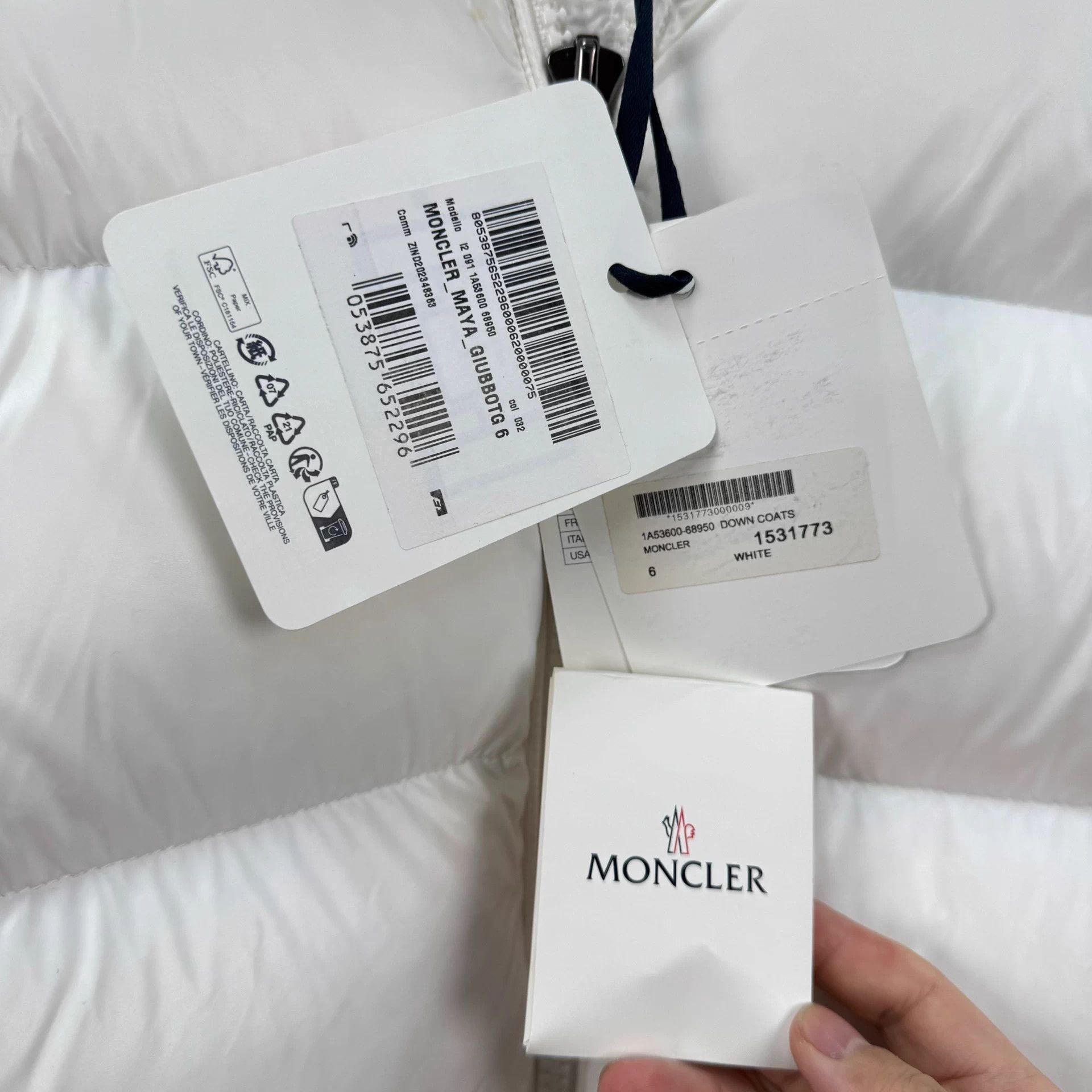 Moncler Moncler Maya Embroidered Logo Puffer 6 Size 3XL / US 20-22 - 4 Thumbnail