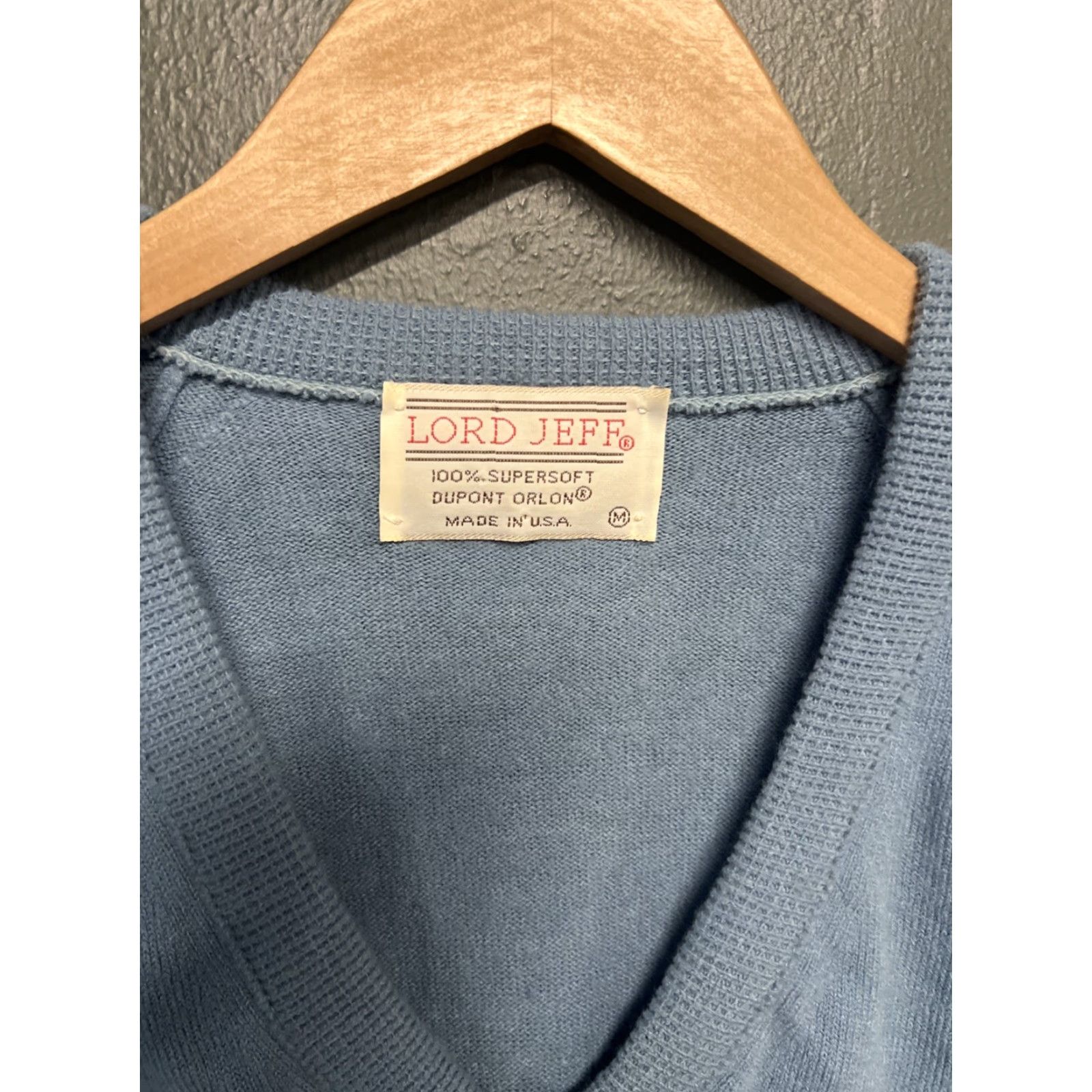 Vintage VINTAGE lord jeff Sweater M Long Sleeve V-Neck Blue 90s USA Knit Pullover Men Medium Classic Knit Lightweight All Seasons Size US M / EU 48-50 / 2 - 2 Thumbnail
