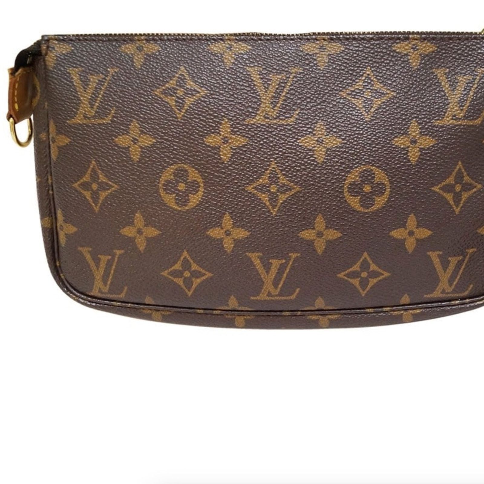 Louis Vuitton Louis Vuitton Monogram Pochette Pouch - The RealReal Size ONE SIZE - 1 Thumbnail