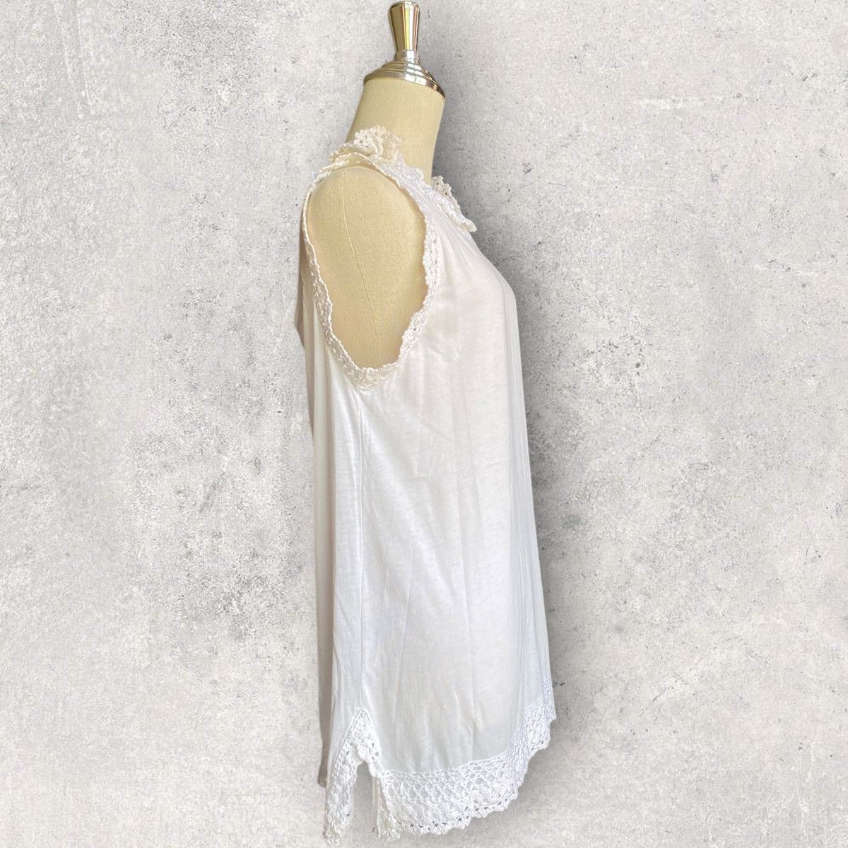 Prada 2010 Prada Lace Trim Tank Top Size XL / US 12-14 / IT 48-50 - 5 Thumbnail
