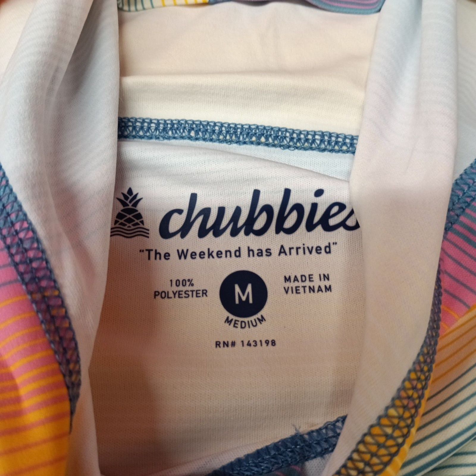 Chubbies Chubbies The Malibu Sunset Sun Hoodie Men's Size M UPF 50 Size US M / EU 48-50 / 2 - 7 Thumbnail