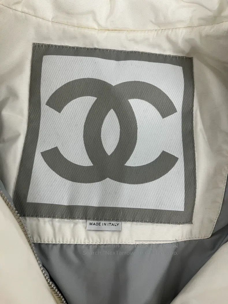Chanel Chanel White down jacket Size S / US 4 / IT 40 - 4 Thumbnail
