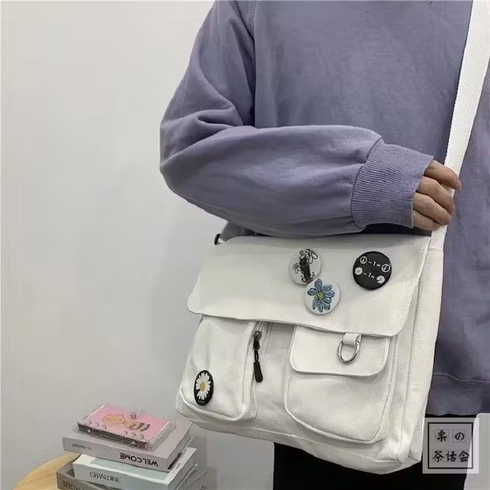 Japanese Brand Crossbody Bags Size ONE SIZE - 1 Thumbnail