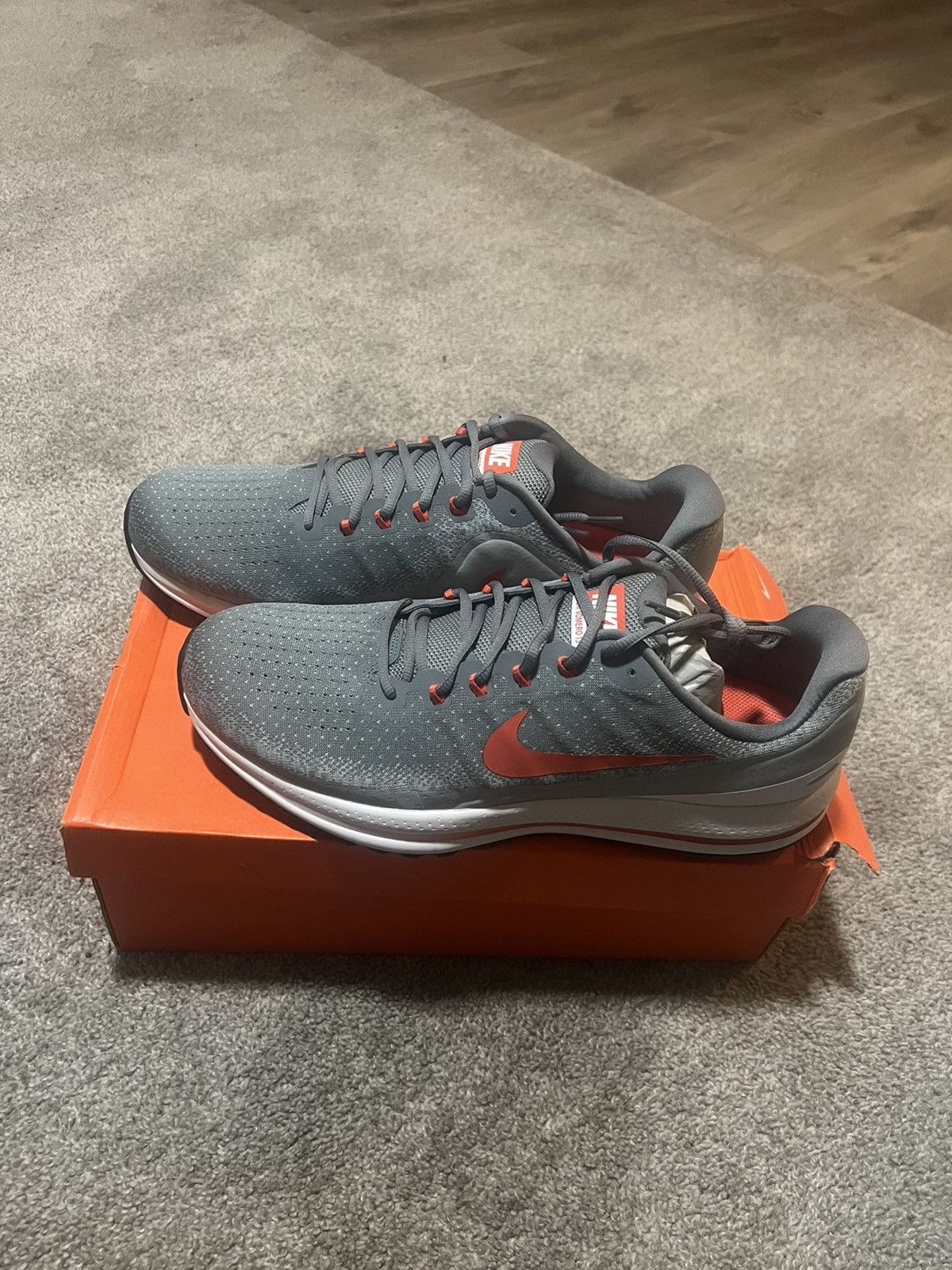 Nike Nike Zoom Vomero 13 Size US 15 / EU 48 - 1 Thumbnail