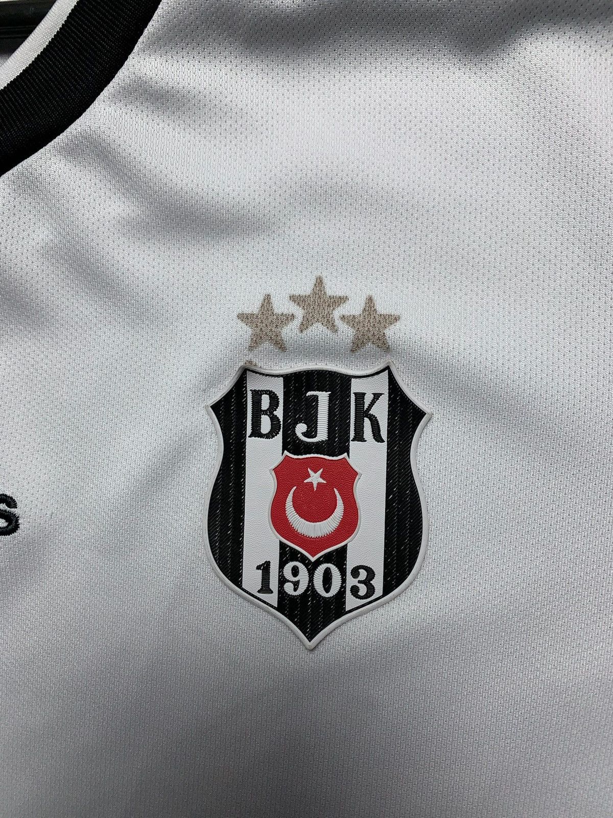 Vintage Vintage Adidas Besiktas soccer jersey size M Size US M / EU 48-50 / 2 - 6 Thumbnail