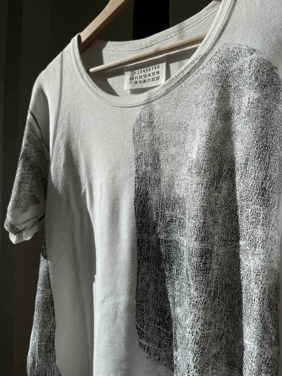 Maison Margiela Maison Margiela FW03 Artisanal 10 0 Painted White T-Shirt Size US M / EU 48-50 / 2 - 4 Thumbnail