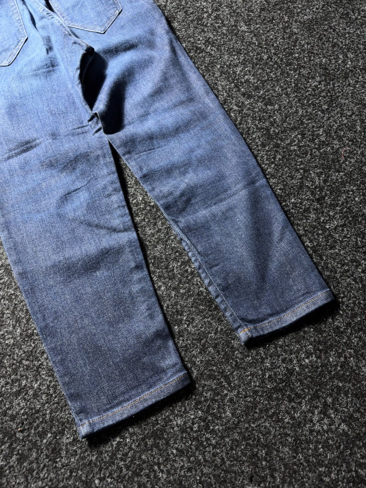 Diesel 00s Diesel Luxury Italy Chinelle Regular Slim Tapered Jeans Size 30" / US 8 / IT 44 - 15 Thumbnail