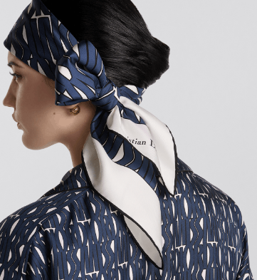 Dior o1w1db10625 Size : OS / Square Scarf in White/Navy Blue Size ONE SIZE - 6 Thumbnail