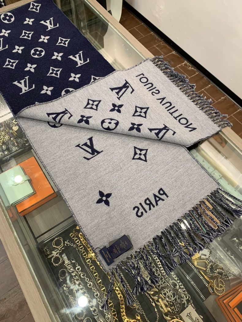 Louis Vuitton Louis Vuitton Essential Logo Wool Scarf- Size ONE SIZE - 6 Thumbnail