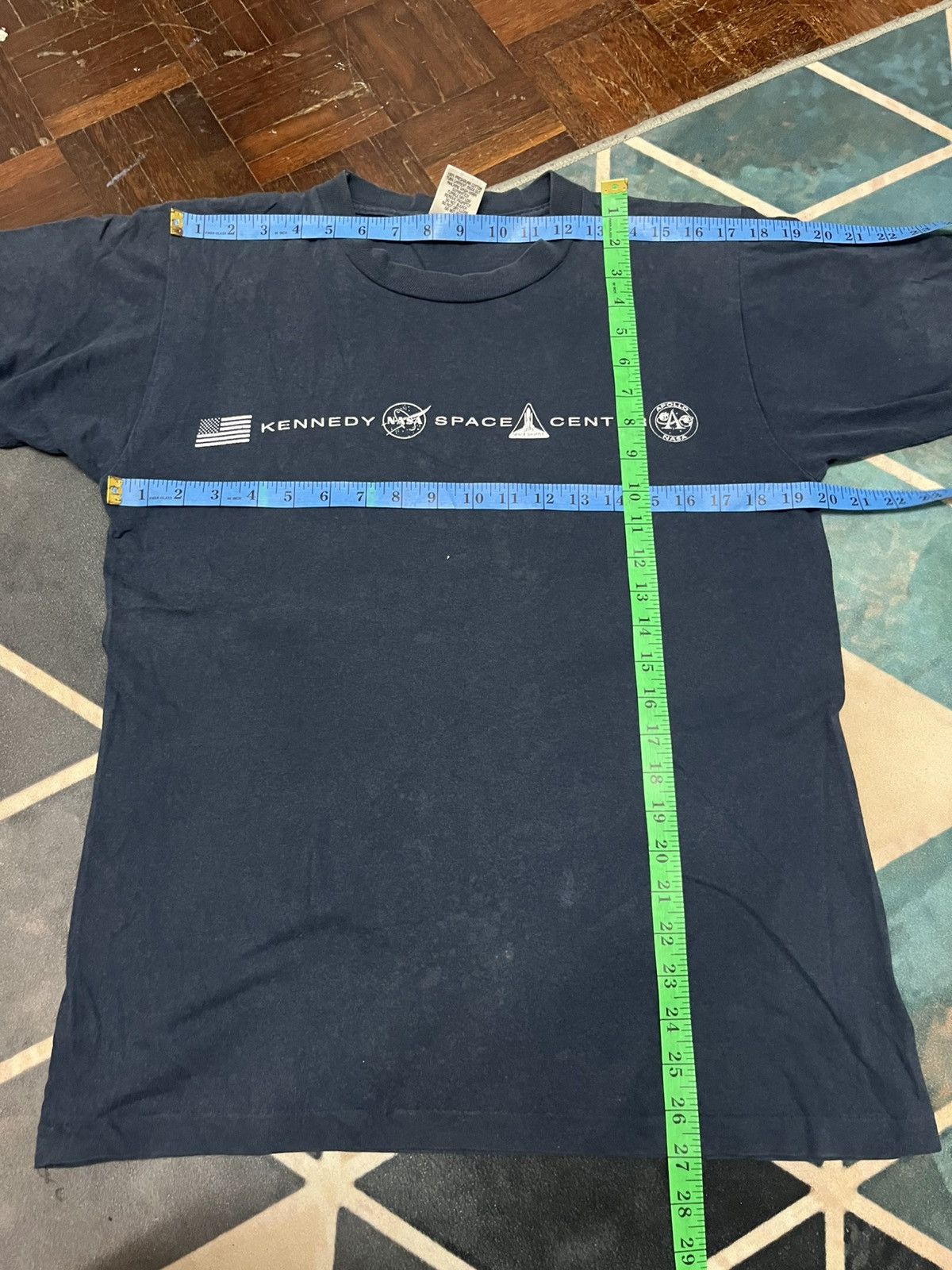 Vintage 💥Kennedy Space Center Vintage Tee Size US M / EU 48-50 / 2 - 8 Thumbnail