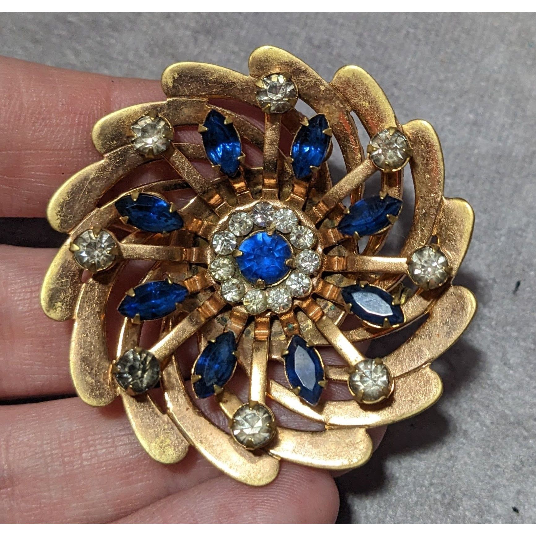 Other Vintage Blue And Gold Rhinestone Floral Brooch Size ONE SIZE - 5 Thumbnail