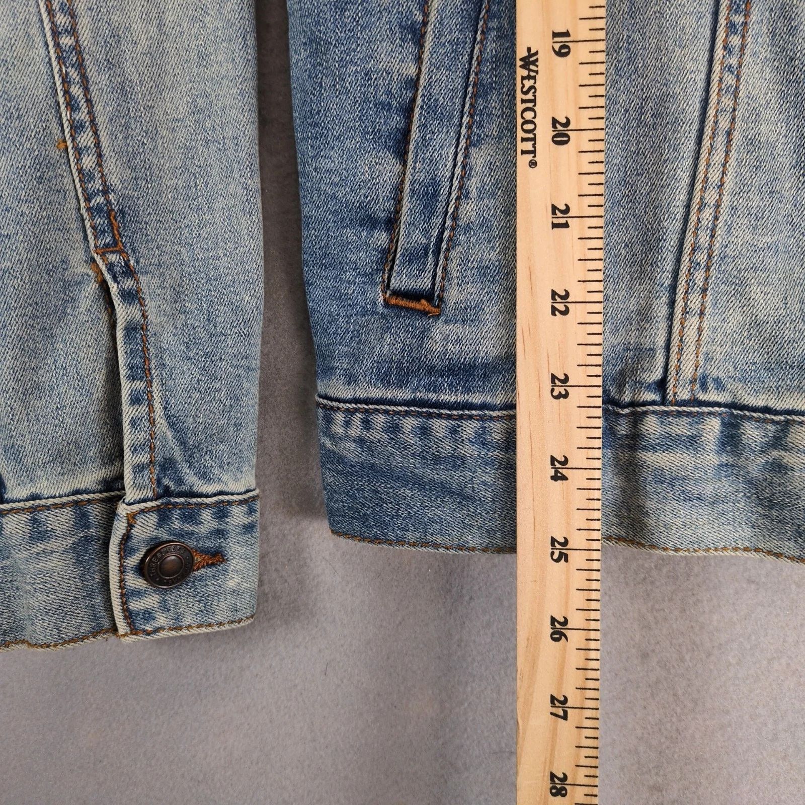 Other Jim Bean Blue Denim Trucker Jean Jacket Men's S Embroidered Size US S / EU 44-46 / 1 - 8 Thumbnail