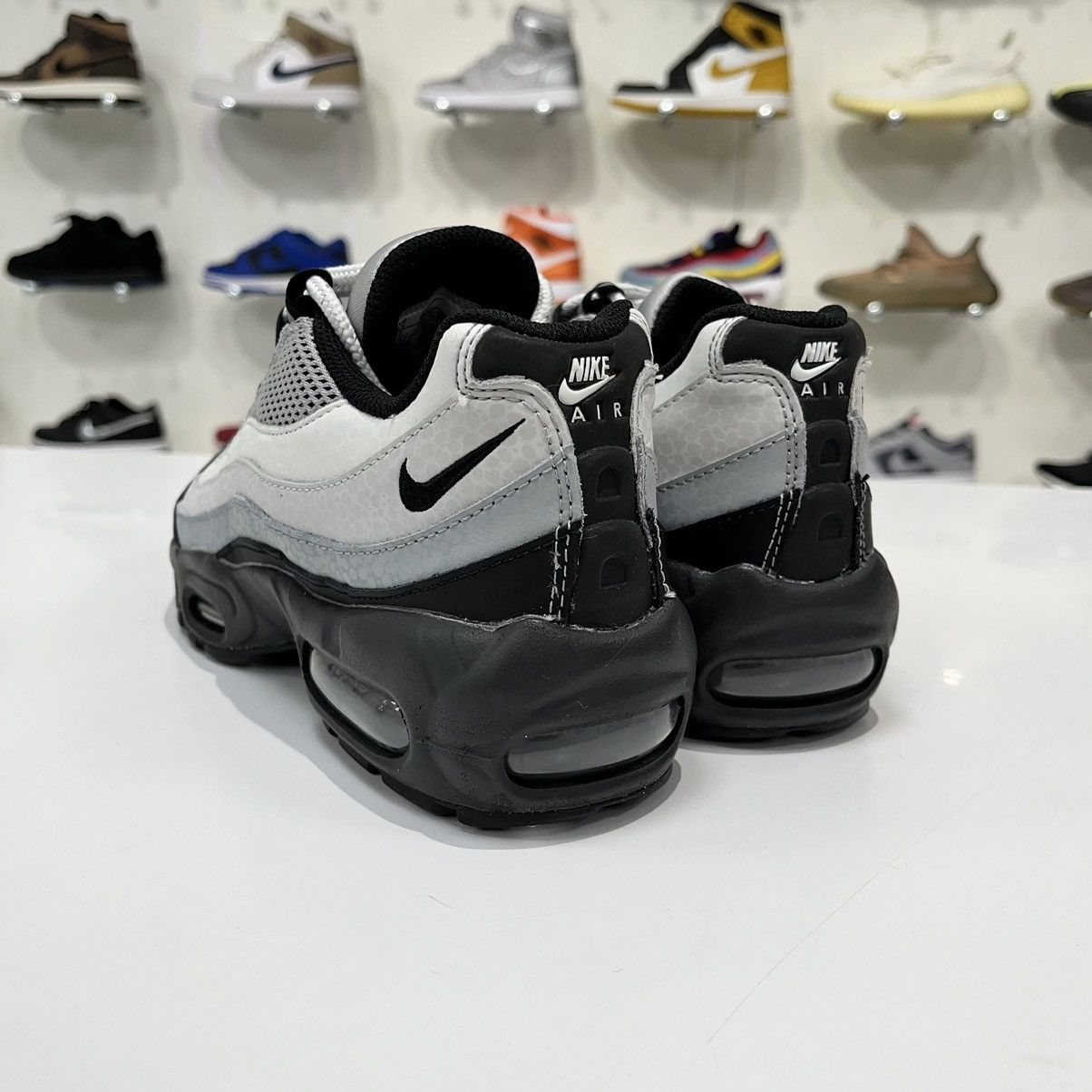 Nike Nike Air Max 95 LX Reflective Safari (W) Size US 6.5 / IT 36.5 - 4 Thumbnail