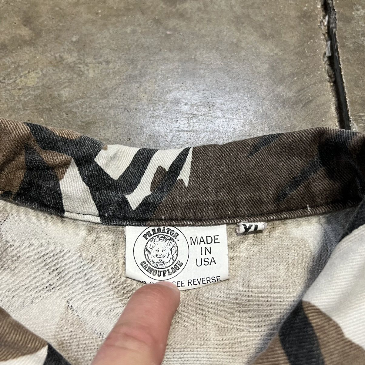 Vintage Vintage 90s Cropped Workwear Jacket Camo Utility Boxy USA Size US XL / EU 56 / 4 - 8 Thumbnail