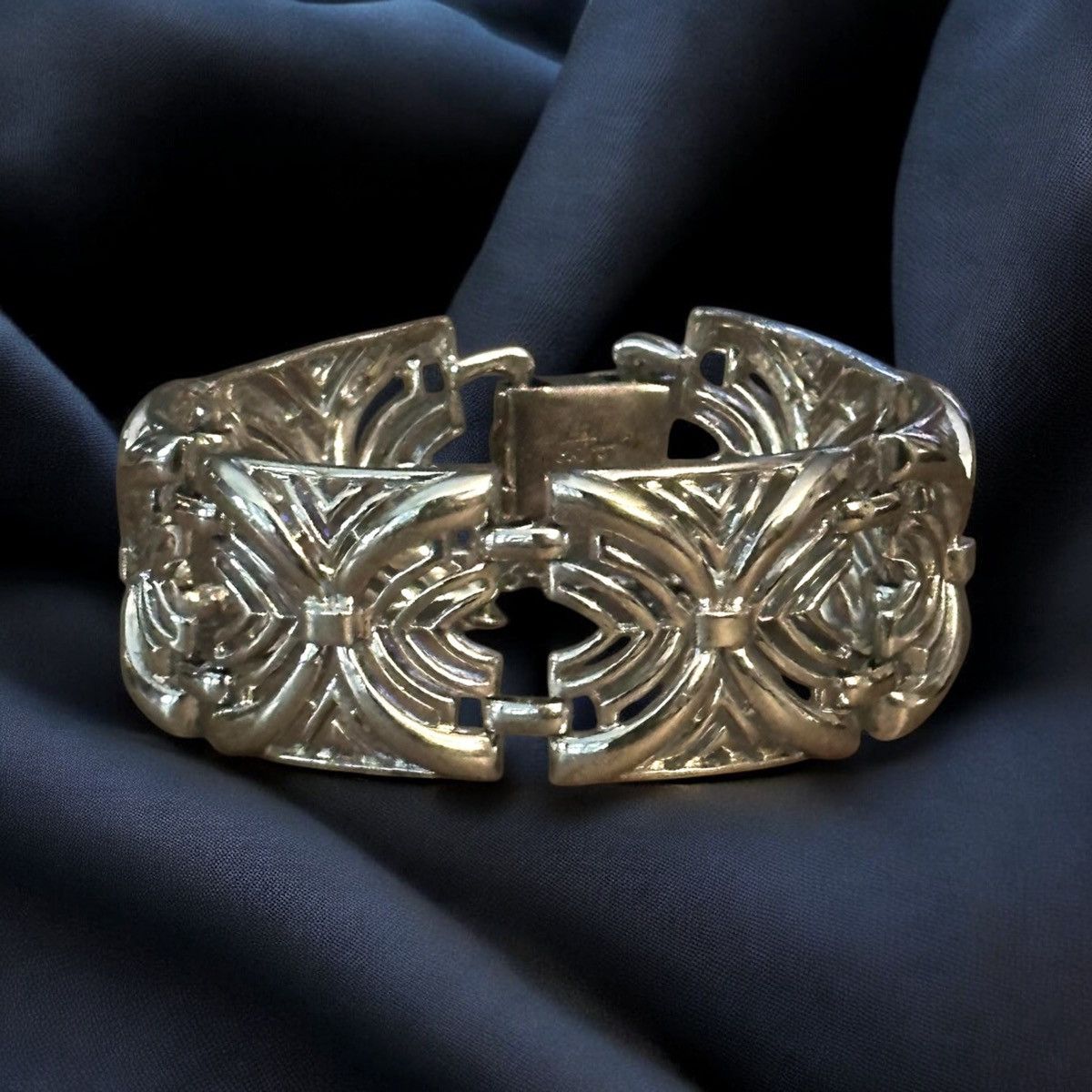 Vintage Vintage Coro Pegasus fancy filigree square link bracelet Size ONE SIZE - 1 Thumbnail