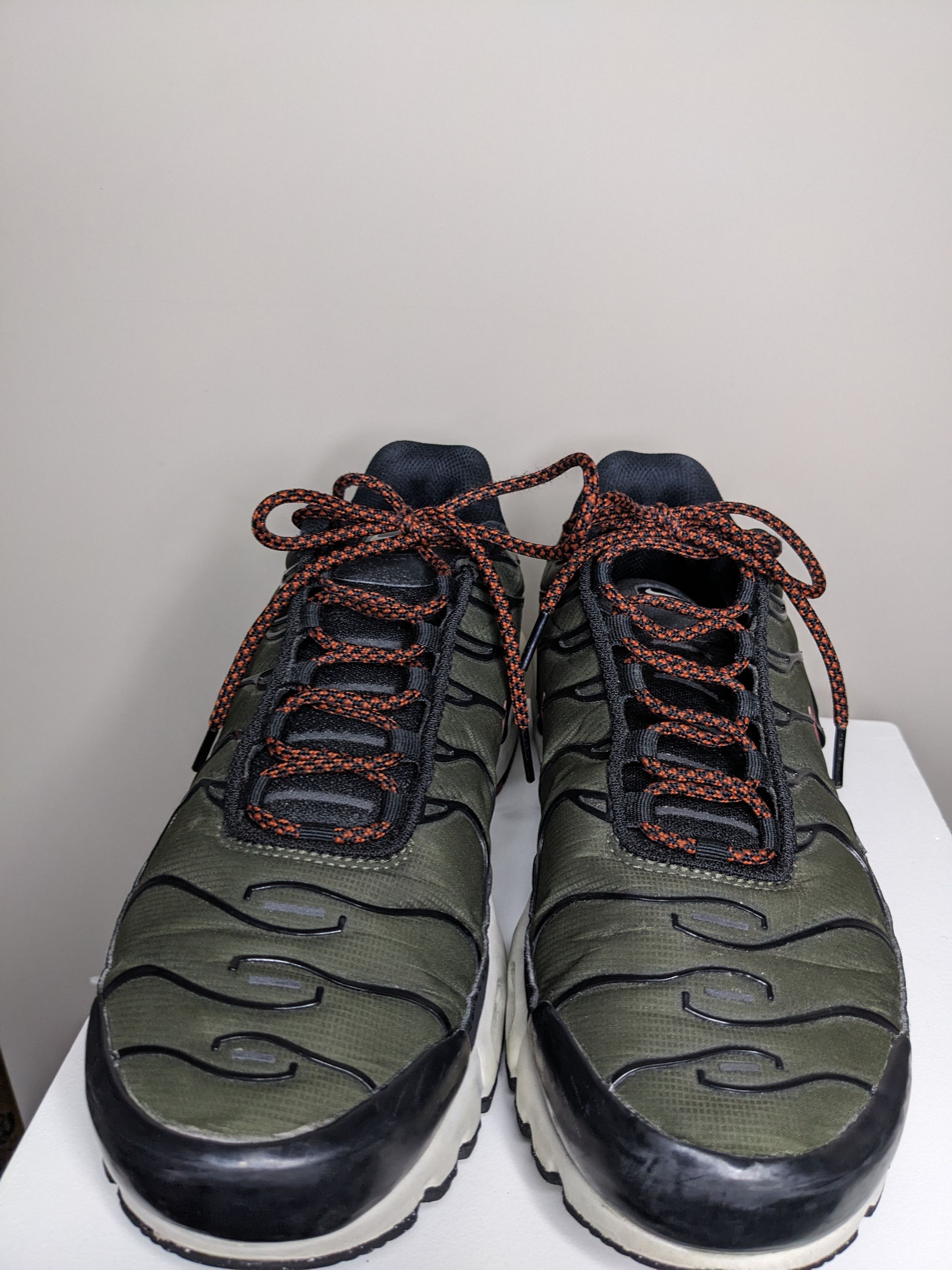Nike Nike Air Max Plus Mens Sz 10 Cargo Khaki Phantom FB9722-300 Size US 10 / EU 43 - 13 Thumbnail