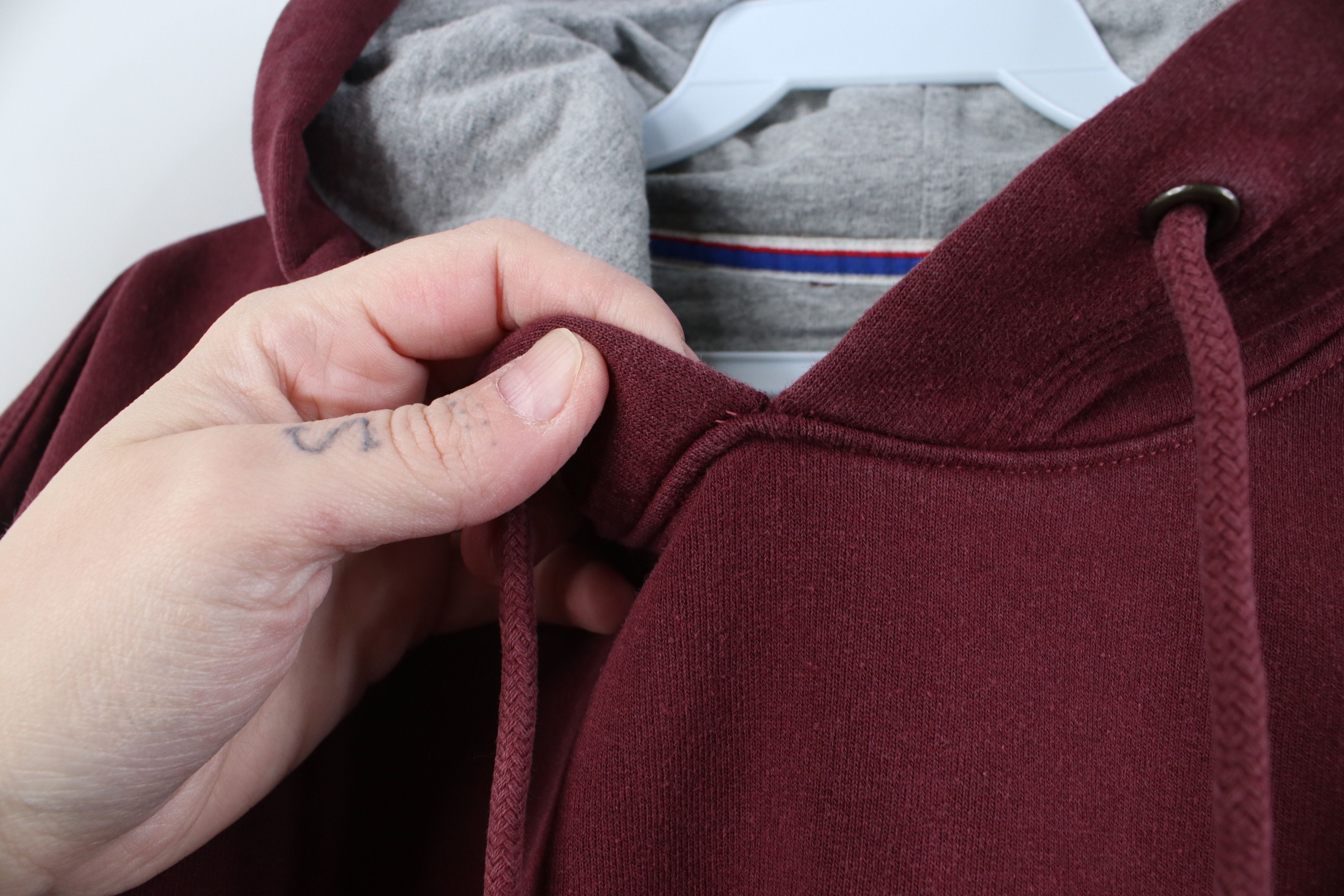 Champion Vintage Y2K Champion Faded Monochrome Hoodie Sweatshirt Red Size US L / EU 52-54 / 3 - 9 Thumbnail
