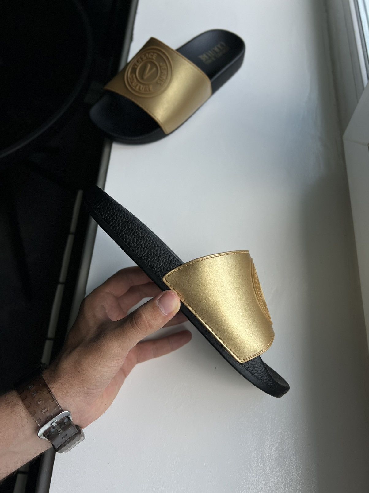 Versace Jeans Couture Versace Jeans Couture Gold Slides Logo Size 37 (23 cm) Size US 7 / IT 37 - 7 Thumbnail