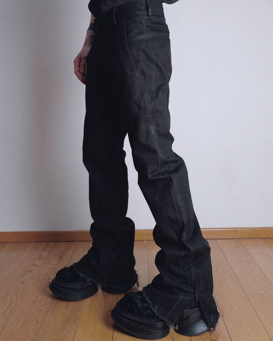 Other ANATOMICAL FLARED PANTS Size US 36 / EU 52 - 4 Thumbnail