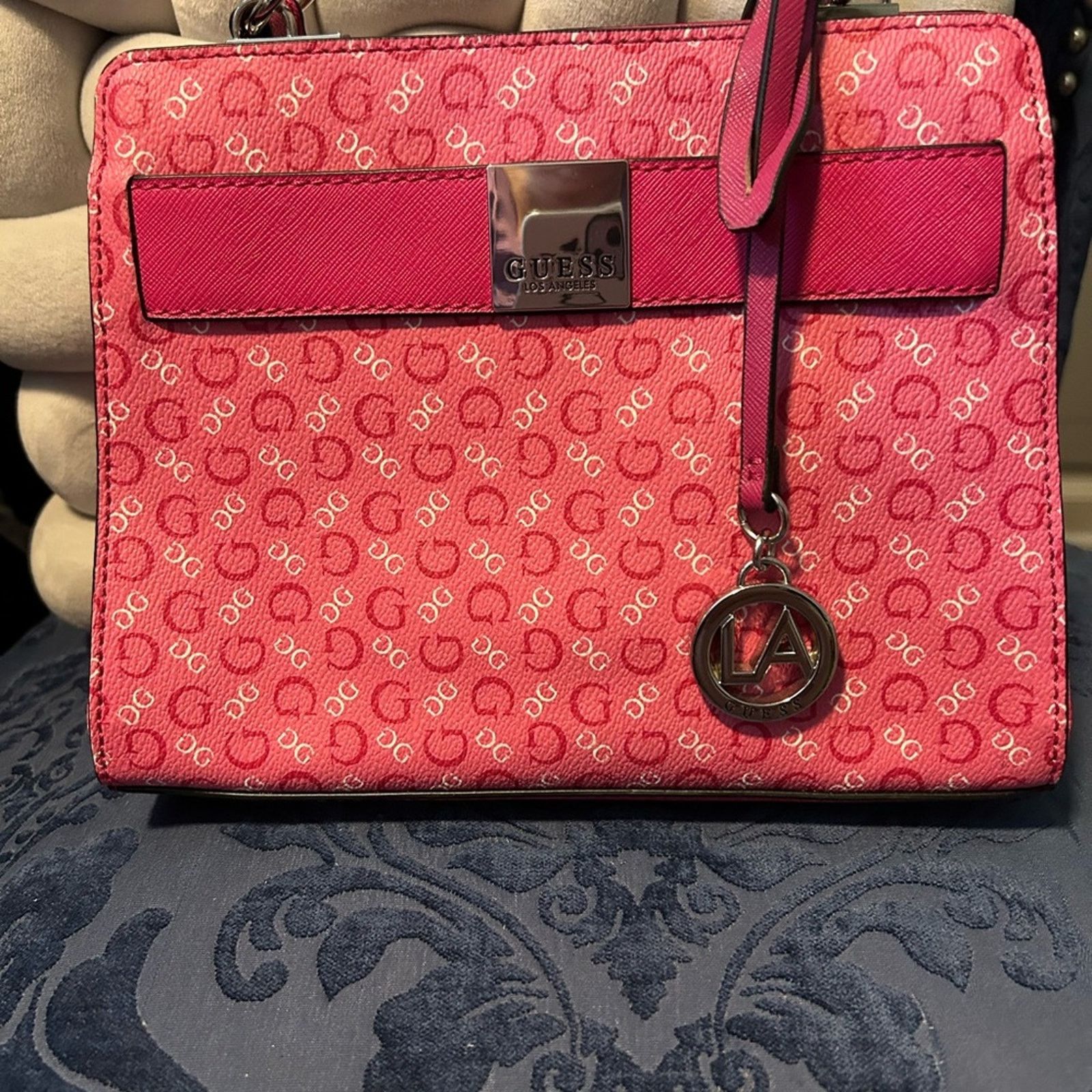 Guess GUESS Fuchsia Crossbody Bag with Logo Charm Size ONE SIZE - 1 Thumbnail