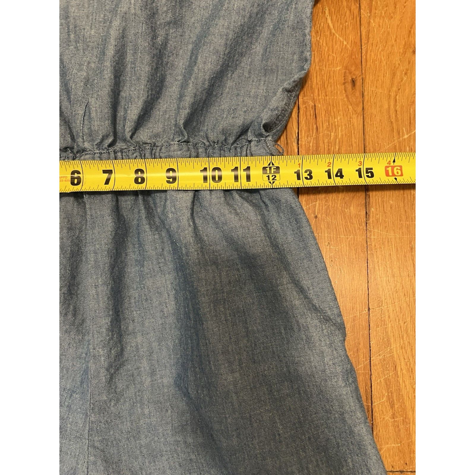 J.Crew J.Crew Ruffle Chambr Jumpsuit 2 Denim Cotton No Belt A003110 Size 26" / US 2 / IT 38 - 11 Thumbnail