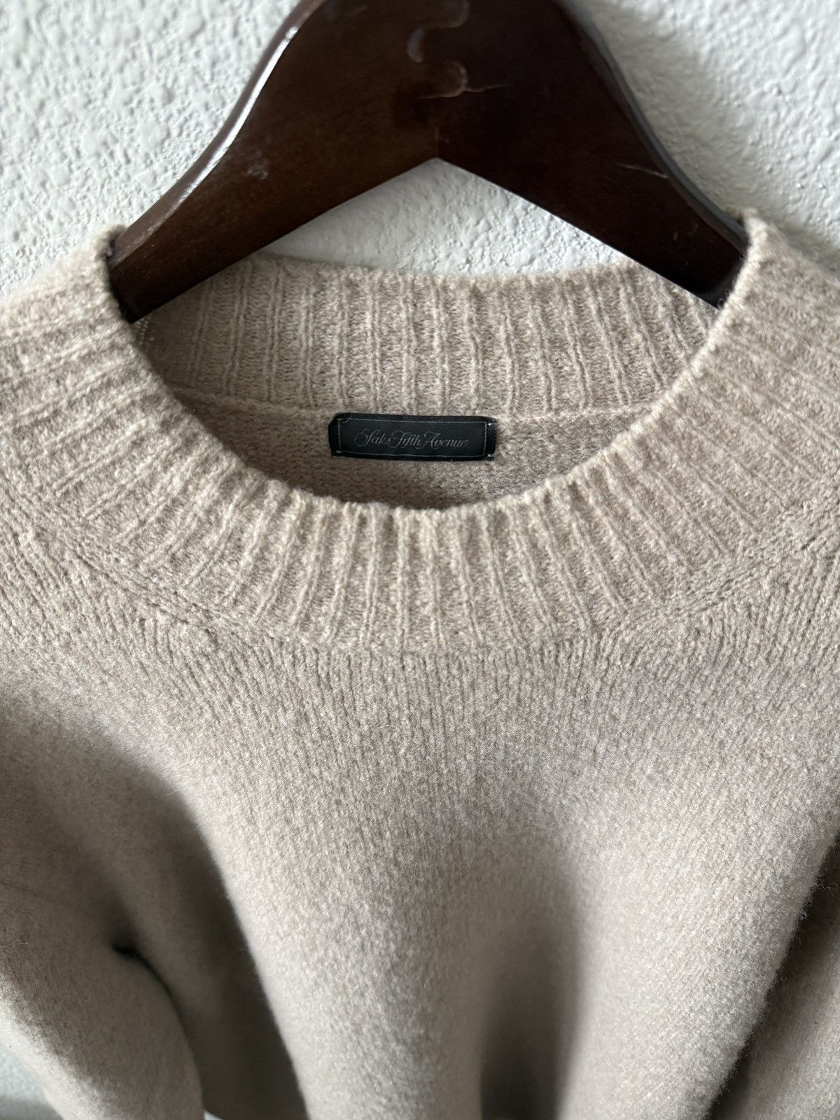 Saks Fifth Avenue saks’ cream mock-neck knit sweater Size US L / EU 52-54 / 3 - 3 Thumbnail