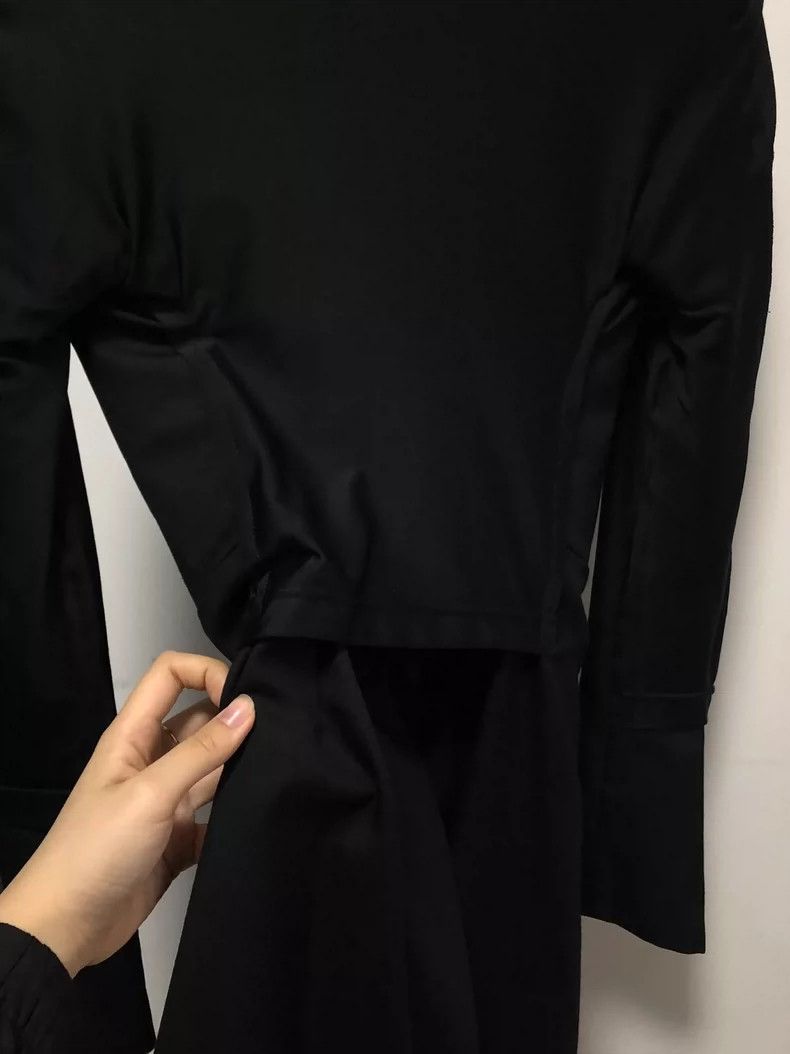 Comme des Garcons Comme Des Garcons The main line deconstructs the design an Size XS / US 0-2 / IT 36-38 - 6 Thumbnail