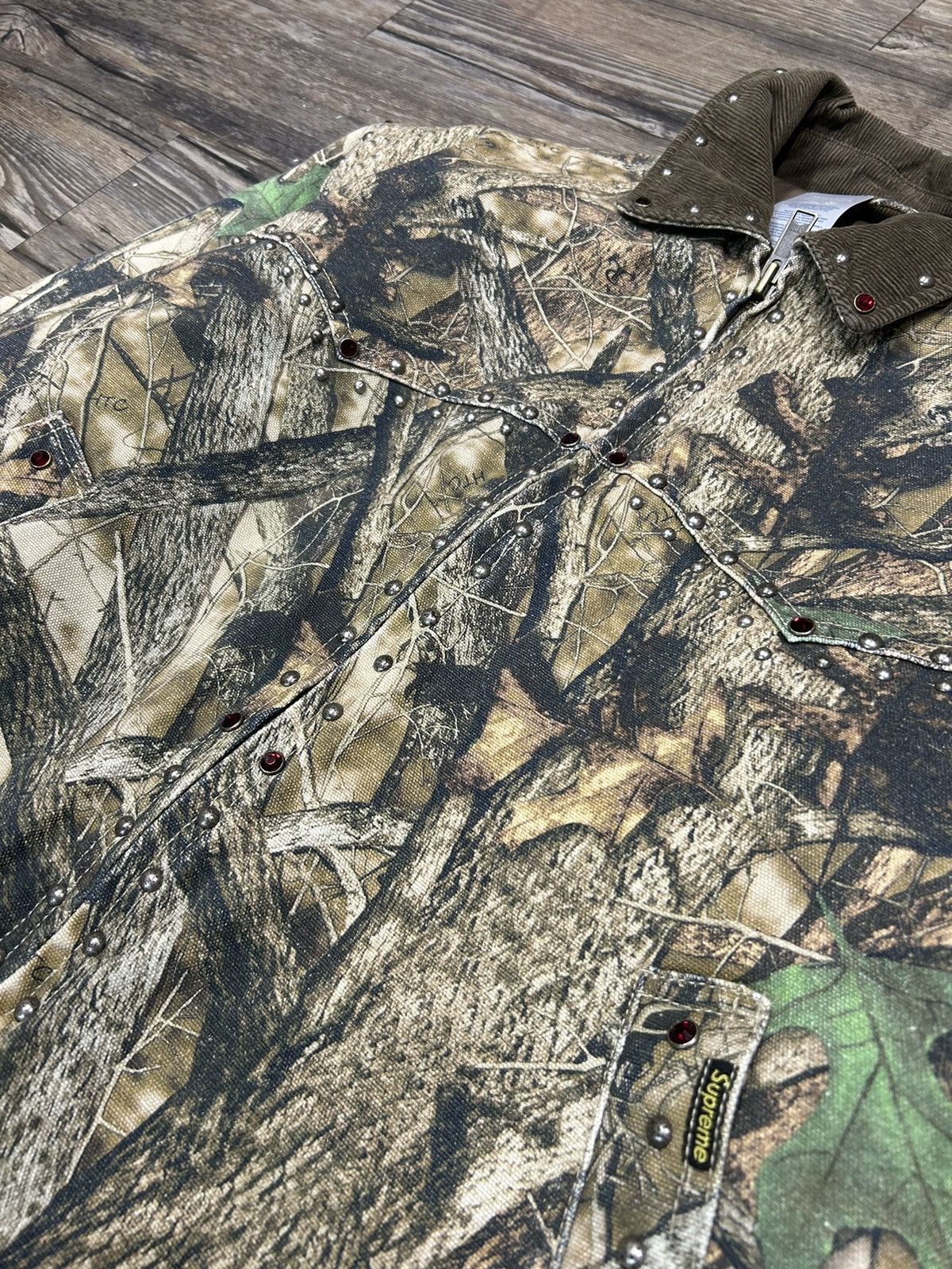 B.B. Simon × Supreme Supreme x B.B. Simon Camo Rhinestone Workwear Jacket Size US L / EU 52-54 / 3 - 2 Thumbnail