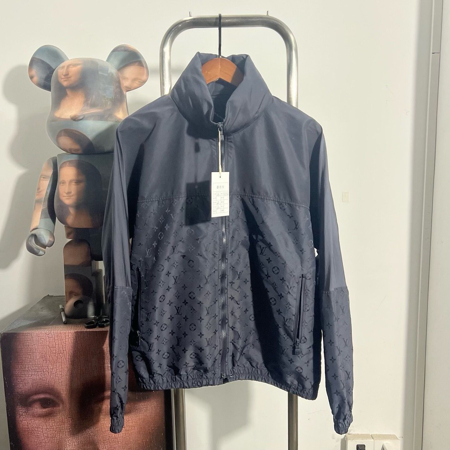 Louis Vuitton Louis Vuitton Light Jacket m Men Size US M / EU 48-50 / 2 - 1 Thumbnail