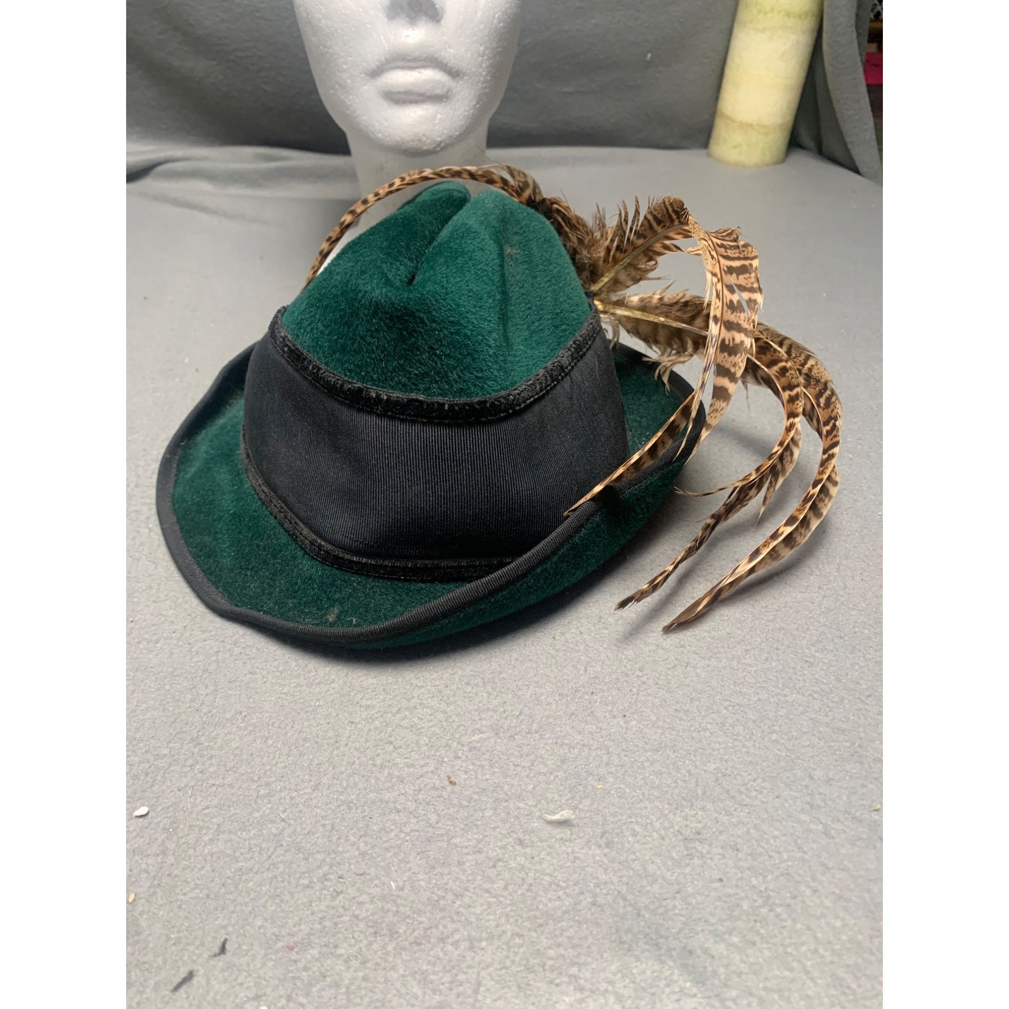 Vintage Tyrolean Green Felt Fedora Hat With Feather & Button Accents Size ONE SIZE - 10 Thumbnail