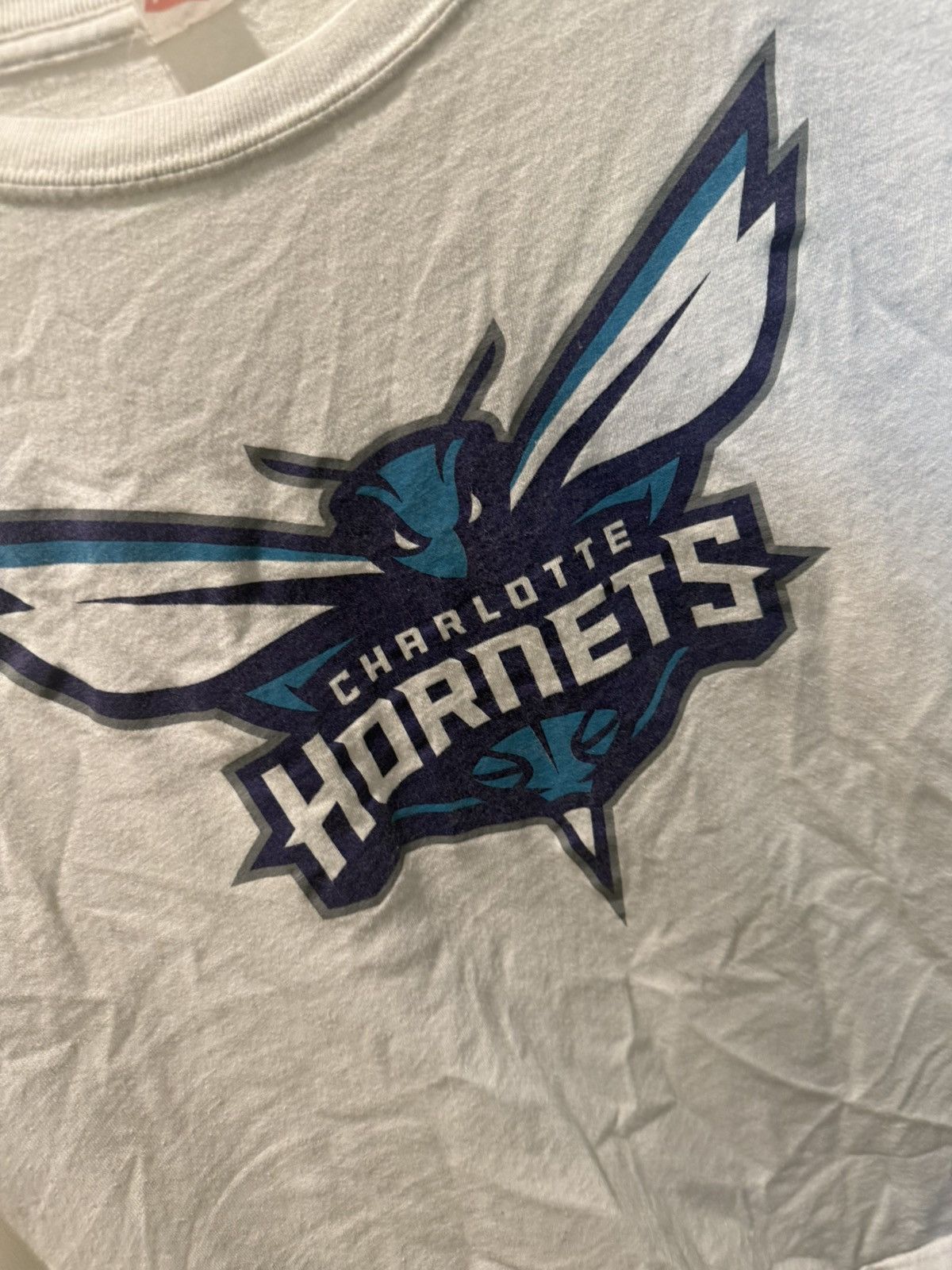 NBA CLT HORNETS GRAPHIC TEE Size US M / EU 48-50 / 2 - 3 Thumbnail