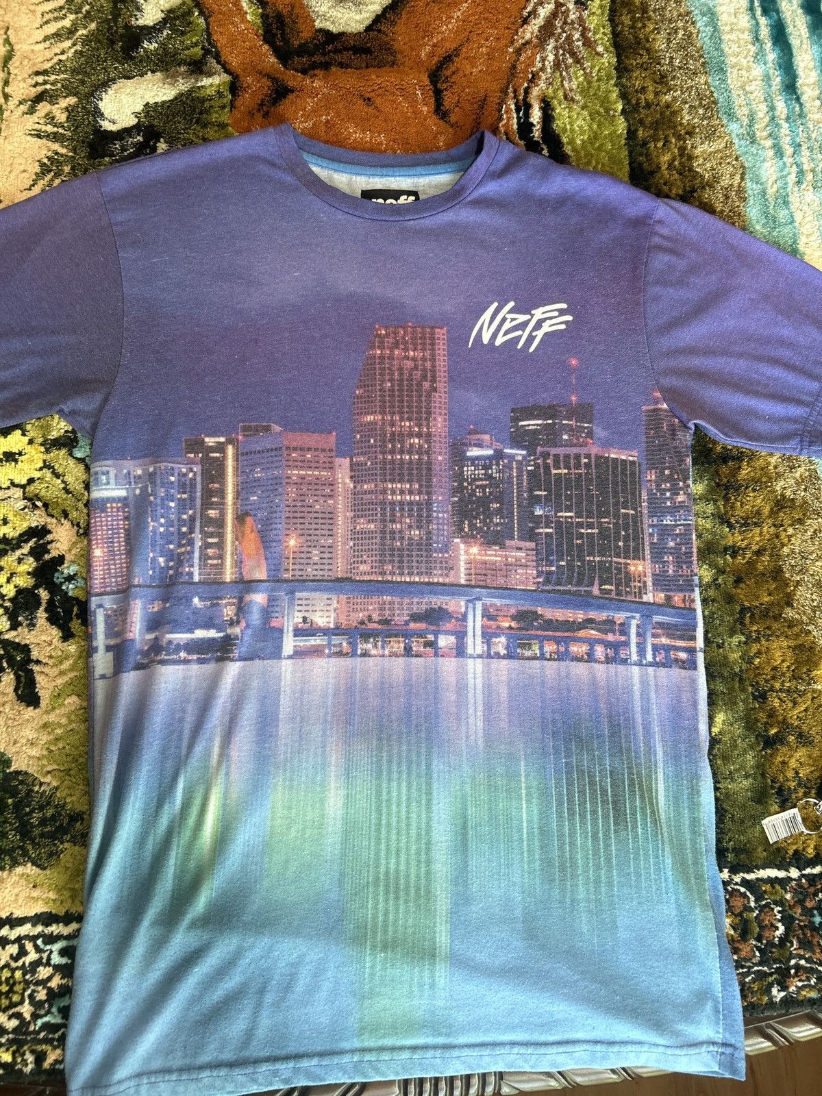 NEFF × Vintage Vintage 2005 Neff City Lights Size US S / EU 44-46 / 1 - 2 Thumbnail