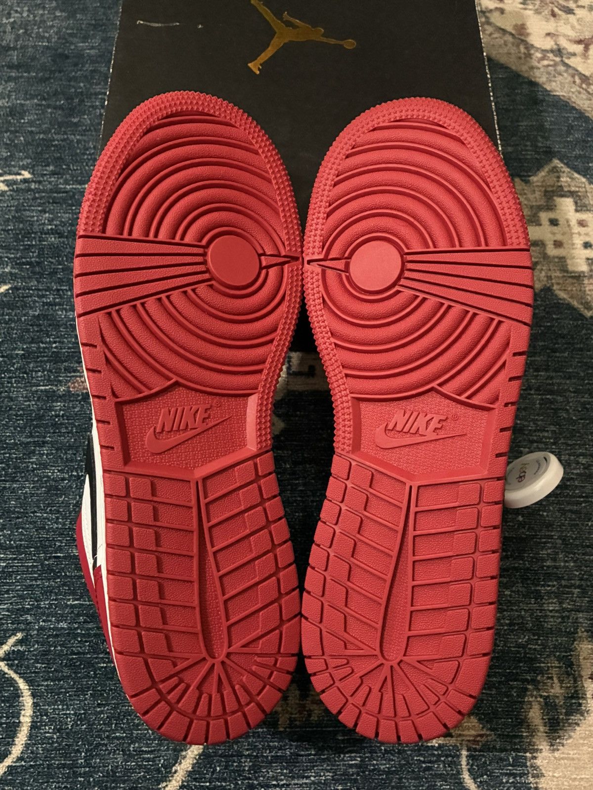 Jordan Brand Air Jordan 1 Low Bred Toe SKU 553560-612 Brand New Size US 7 / EU 40 - 8 Thumbnail