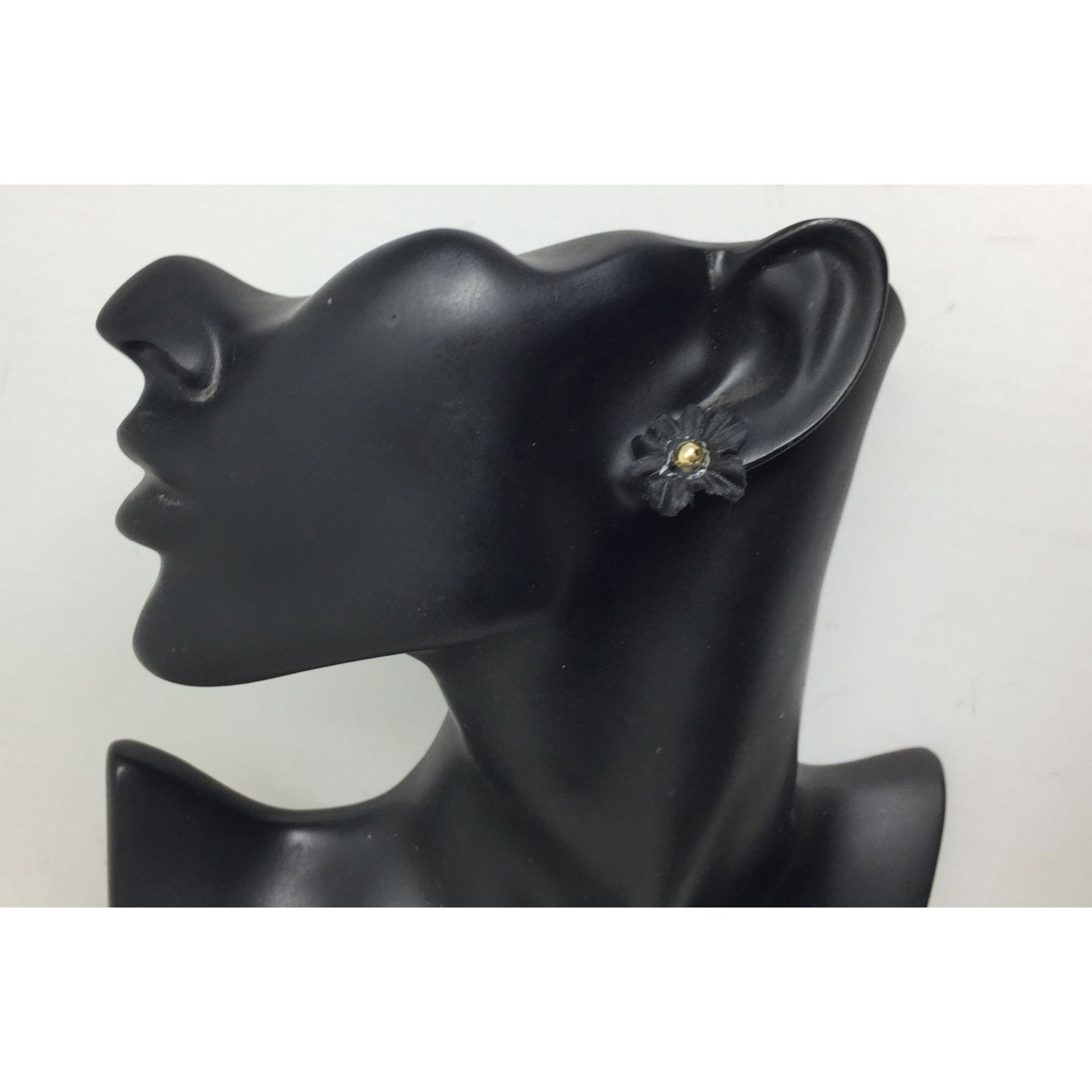 Other 2 Pairs of Women's Flower Earrings (1 black and 1 white pair Size ONE SIZE - 5 Thumbnail