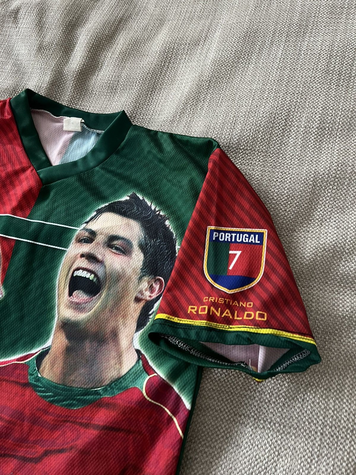 Vintage Cristiano Ronaldo Jersey Football Size US S / EU 44-46 / 1 - 9 Thumbnail