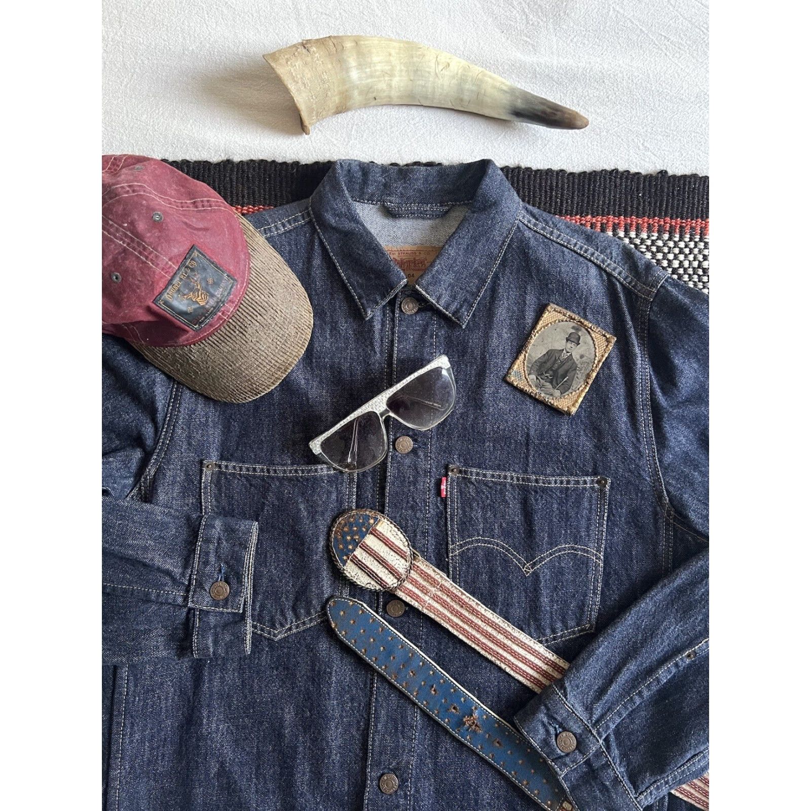 Levi's Levi’s Sunrise Trucker Jacket L Regular Levi’s Sunrise Trucker Jacket L Denim Blue 2001 Vintage 70511 46 in Chest Mens Workwear 90s Retro Riveted Size US L / EU 52-54 / 3 - 2 Thumbnail
