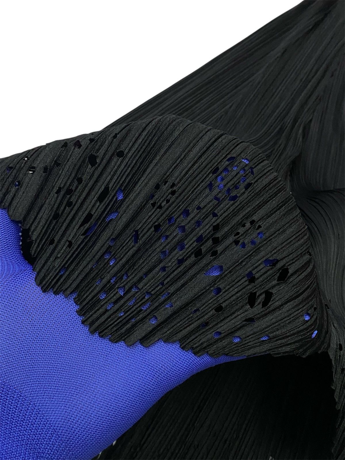 Pleats Please Issey Miyake Pleats Pleats Pleated Black Feathered Hollowed out Rhombus Size 30" / US 8 / IT 44 - 11 Thumbnail