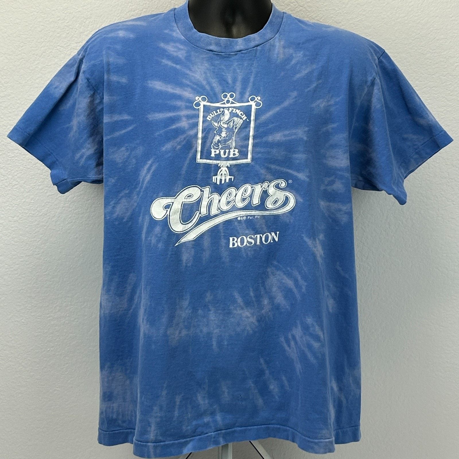 Fruit Of The Loom Vintage 90s Cheers Boston Bull & Finch Pub T Shirt X-Large Size US XL / EU 56 / 4 - 2 Thumbnail