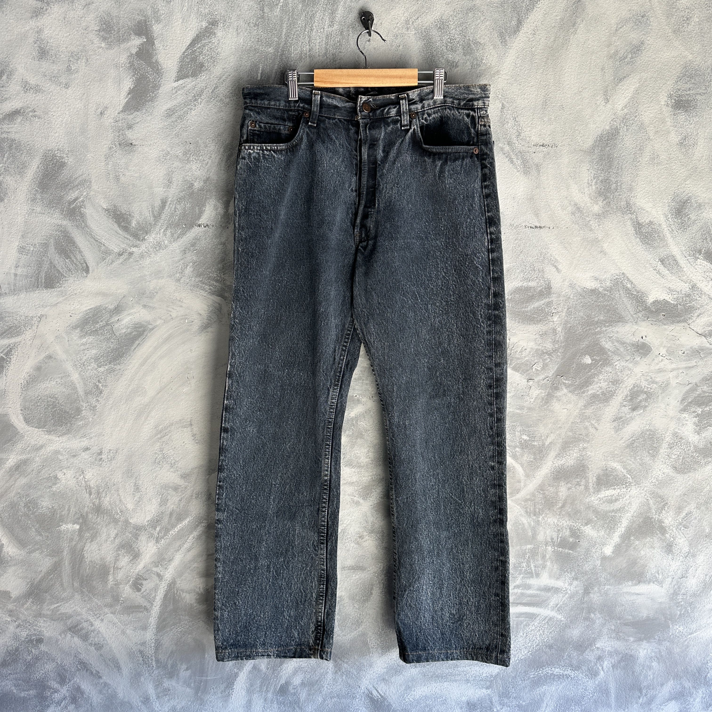 Levi's Vtg Levis 501 Jeans Mens 36x30 Black Button Fly Made in USA Size US 36 / EU 52 - 6 Thumbnail