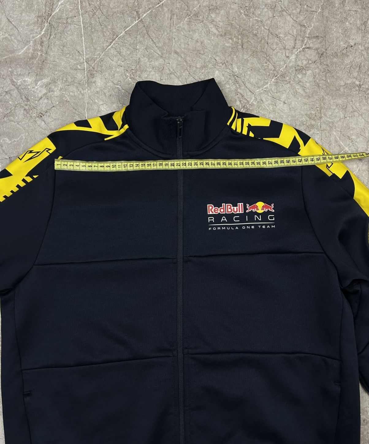 Puma Vintage Honda Red Bull Racing Jacket F1 Aston Martin Puma Size US L / EU 52-54 / 3 - 14 Thumbnail