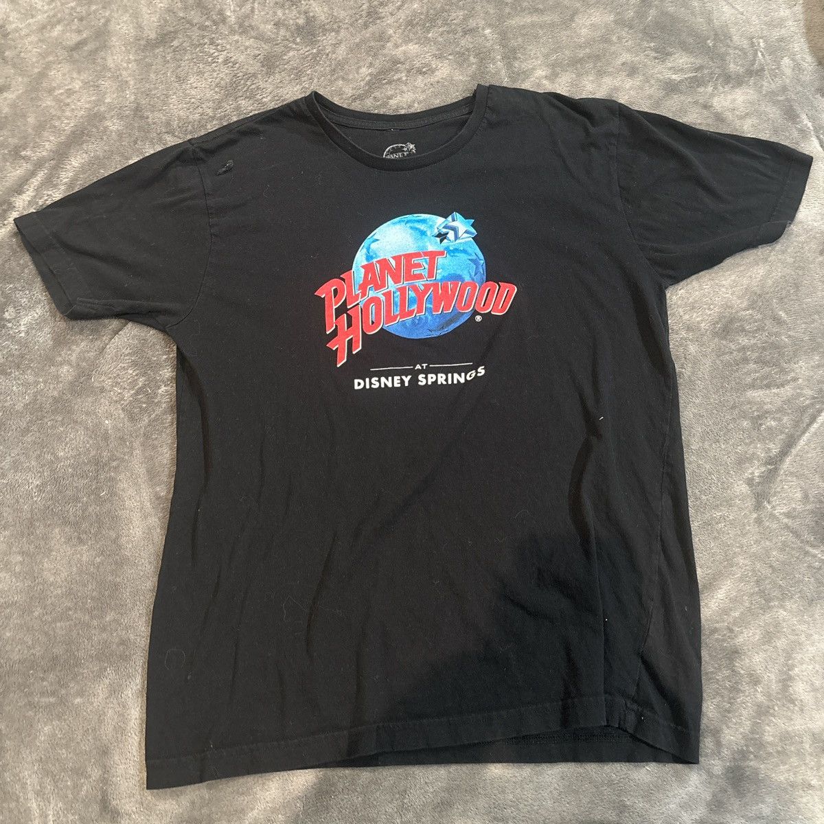 Vintage Planet Holly wood Disney spring shirt Size US L / EU 52-54 / 3 - 1 Thumbnail