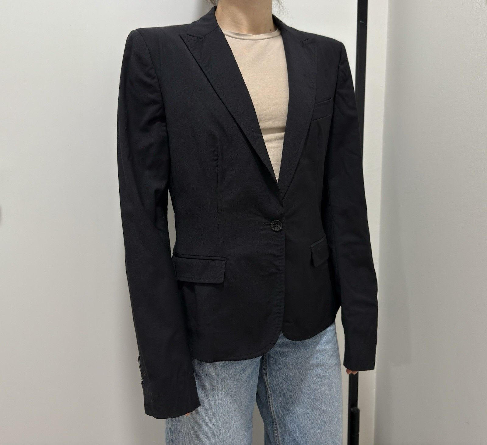 Dolce & Gabbana DDP D&G Dolce & Gabbana Women Fitted Wool Black Jacket Size L / US 10 / IT 46 - 2 Thumbnail