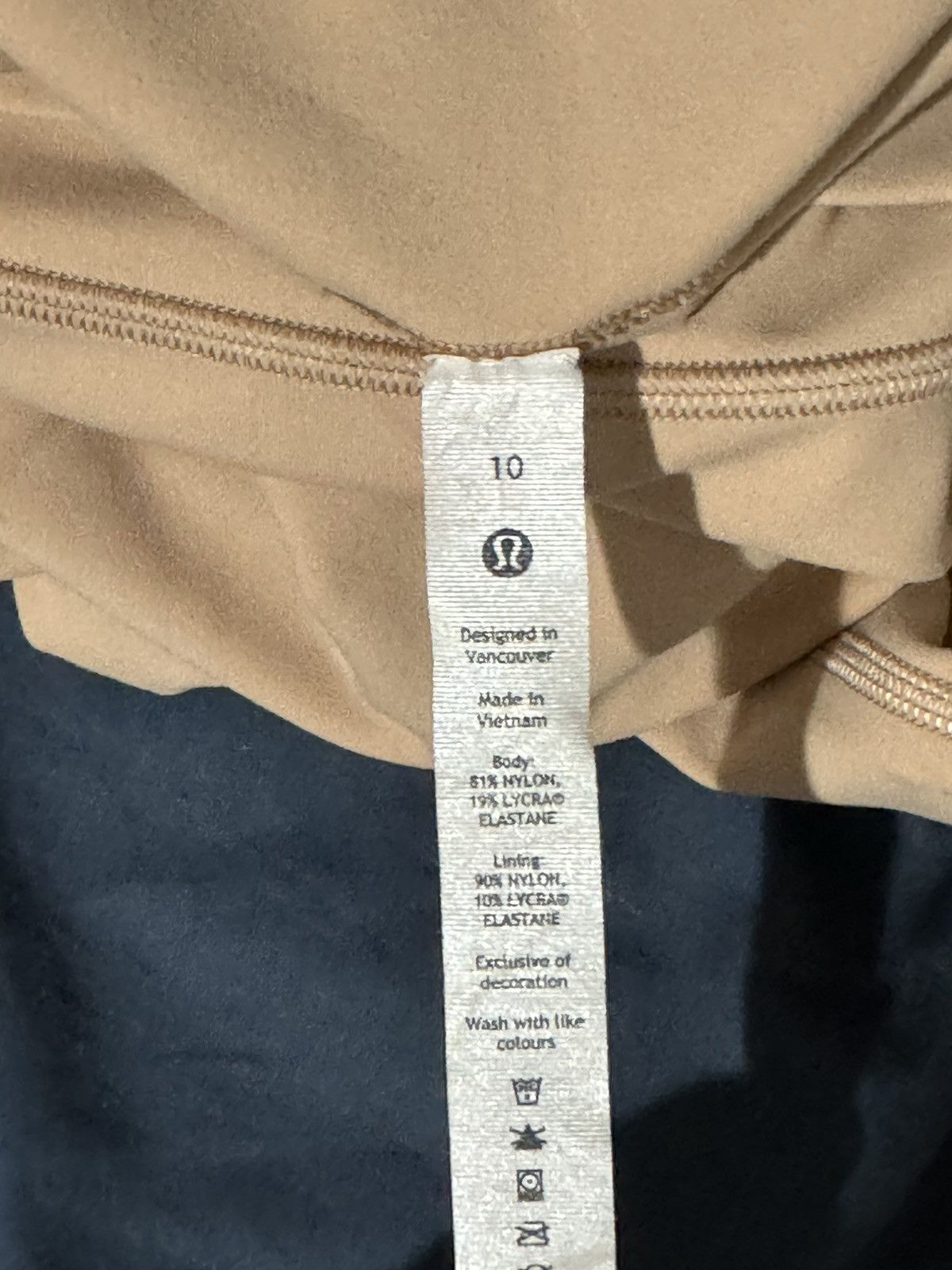 Lululemon NEW Lululemon Align HR Crop 23” Size 30" / US 8 / IT 44 - 4 Thumbnail