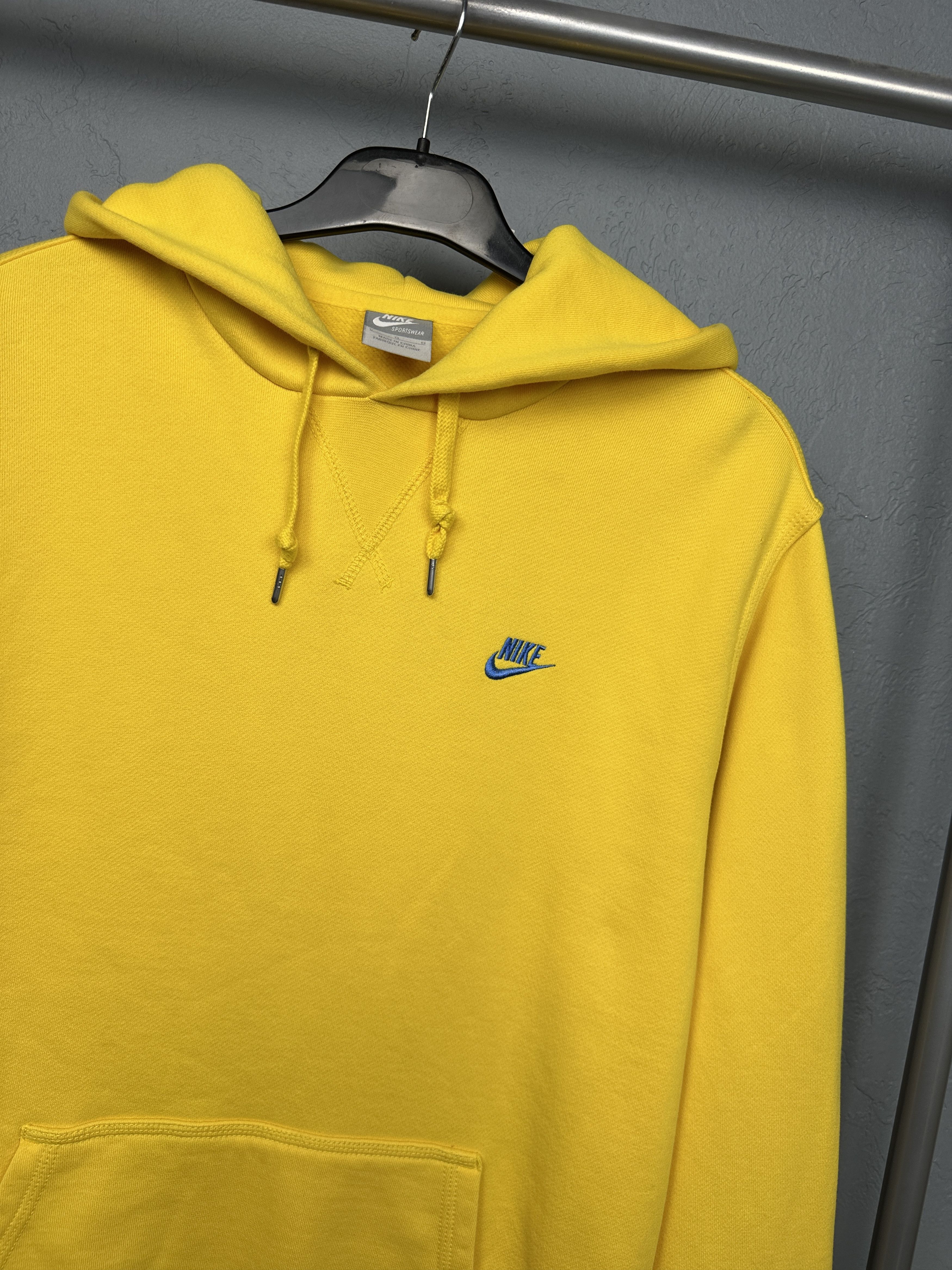 Nike Nike Vintage Mens Hoodie Mini Swoosh Size US L / EU 52-54 / 3 - 2 Thumbnail