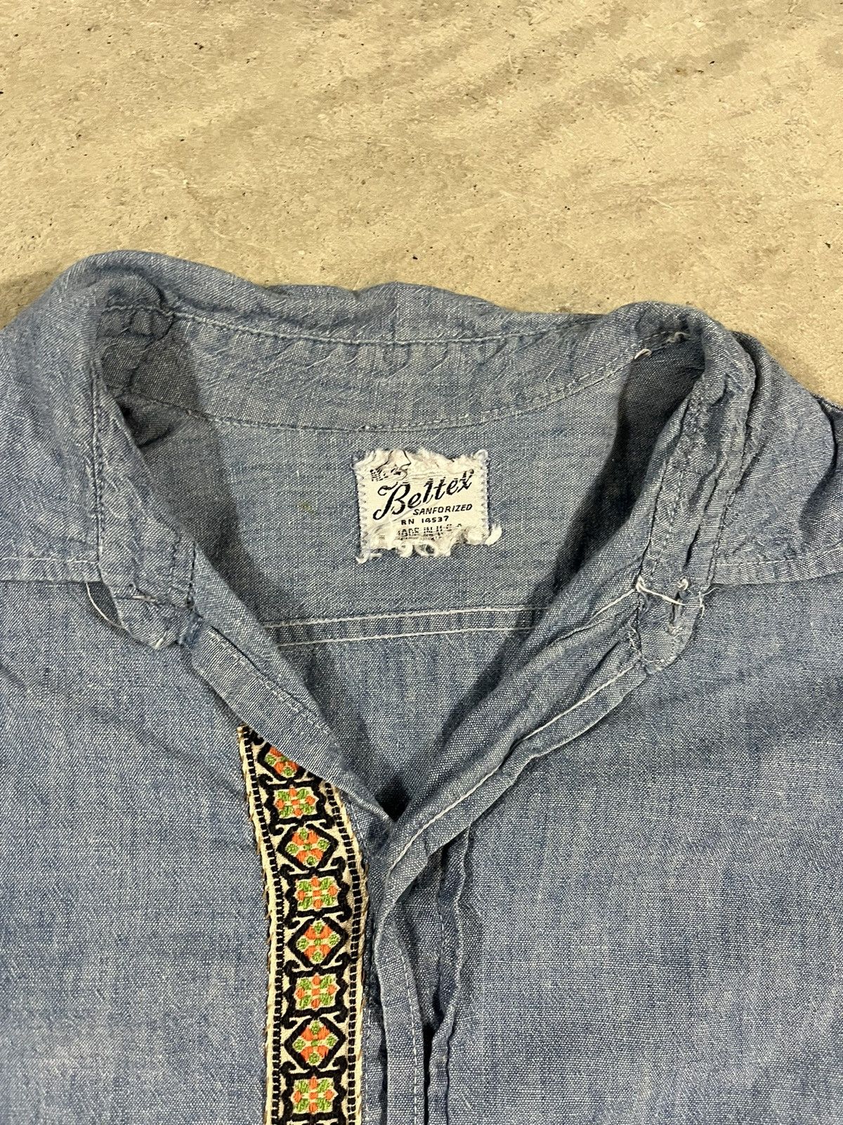 Vintage Vintage 60s Hippie Chambray Shirt Size US S / EU 44-46 / 1 - 3 Thumbnail