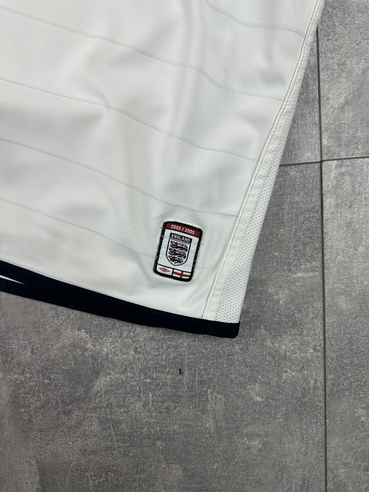 Umbro Umbro England 2003/04 Home Reversible Football Soccer Jersey Size US XL / EU 56 / 4 - 3 Thumbnail