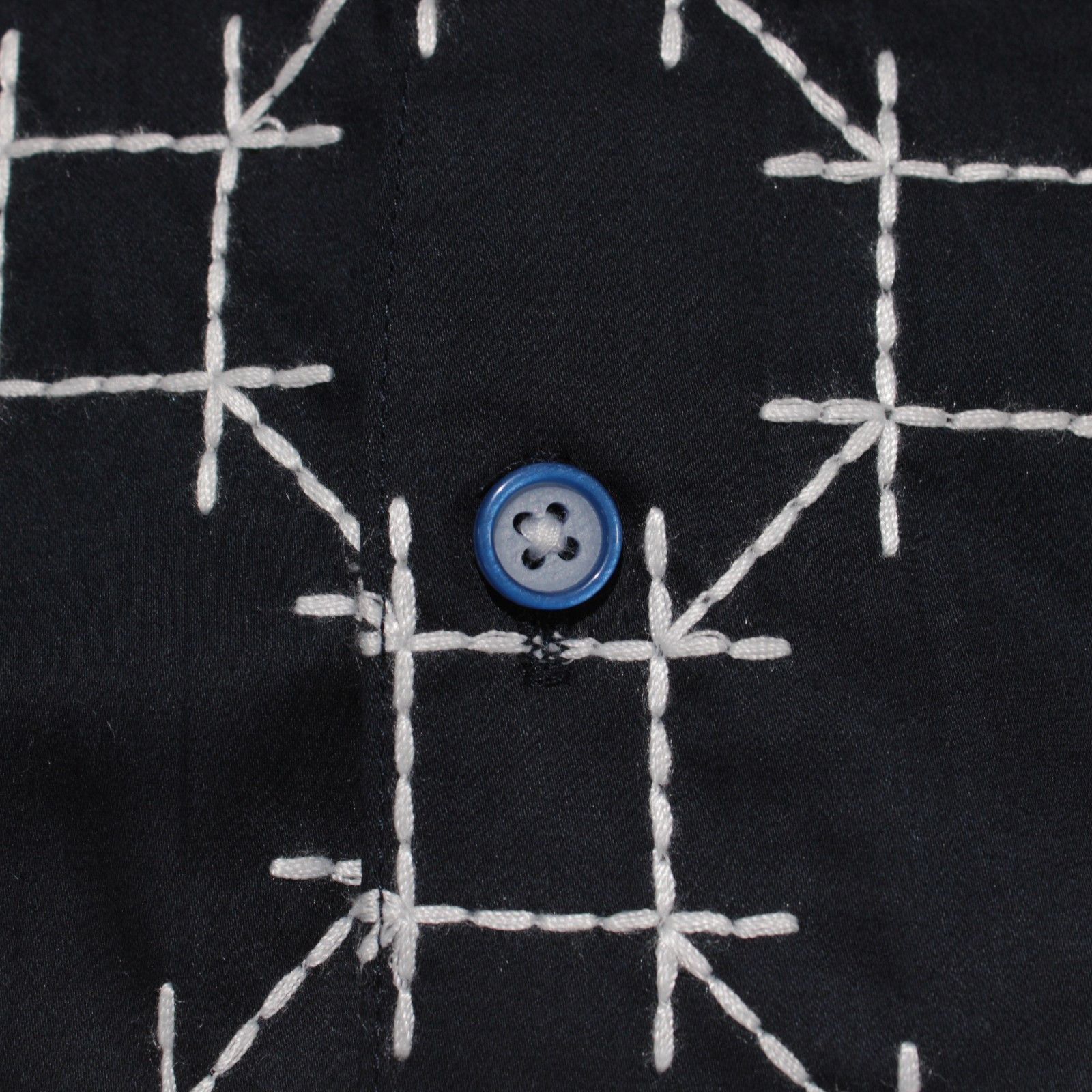 Robert Graham Robert Graham New with tags Shirt Size L US In Blue Size US L / EU 52-54 / 3 - 2 Thumbnail